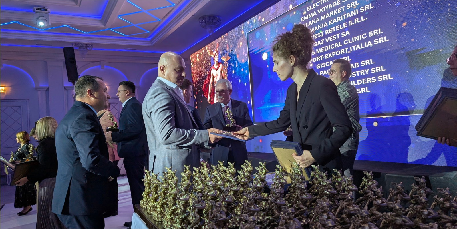 https://gica-bucket.fra1.cdn.digitaloceanspaces.com/editor/home/Wallpaper 4- 26 Oct Topul Firmelor Aradene 2026.jpg